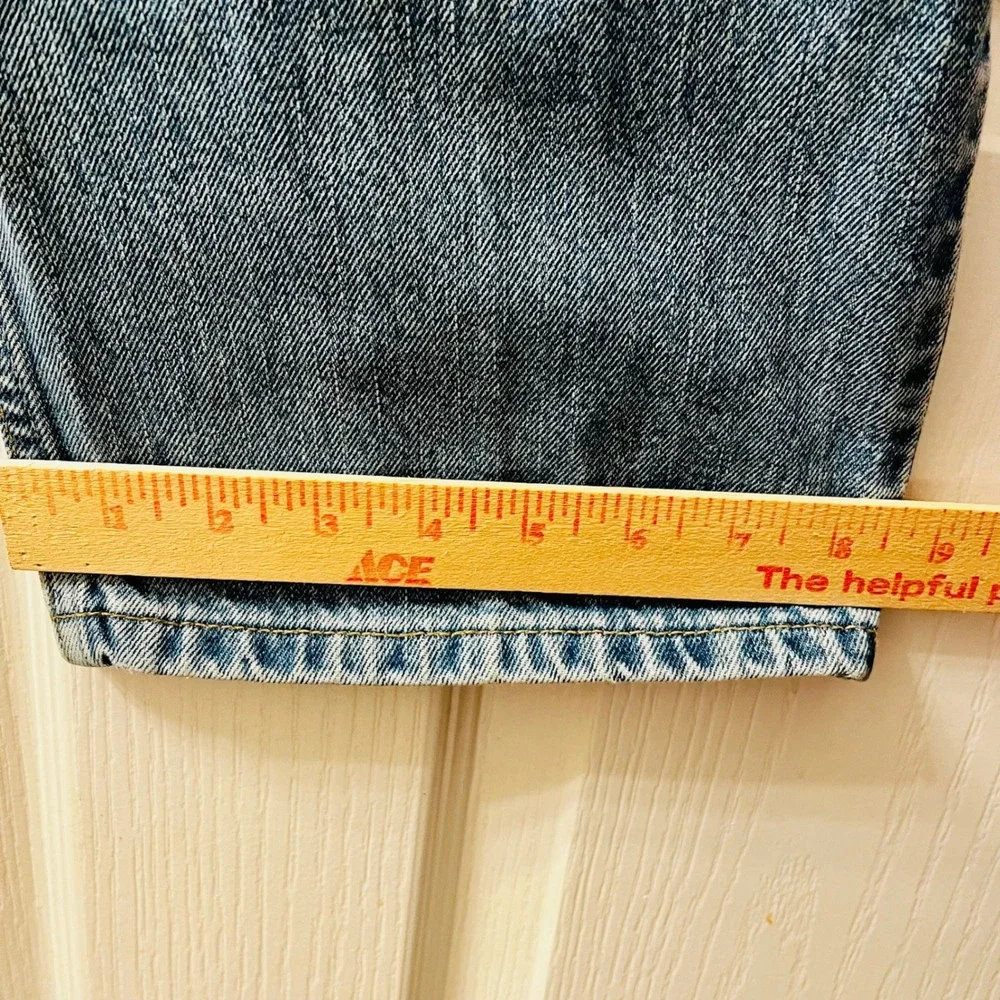 VTG Levi's 550 Relaxed Fit Jeans 2003 Y2K Mens 38x30 Medium Stonewash Blue